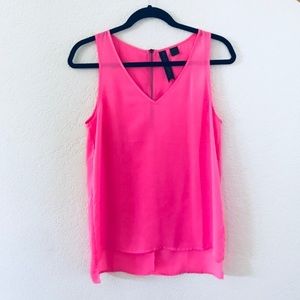 🎉clearance special 🎉 Hot pink Petticoat Alley blouse